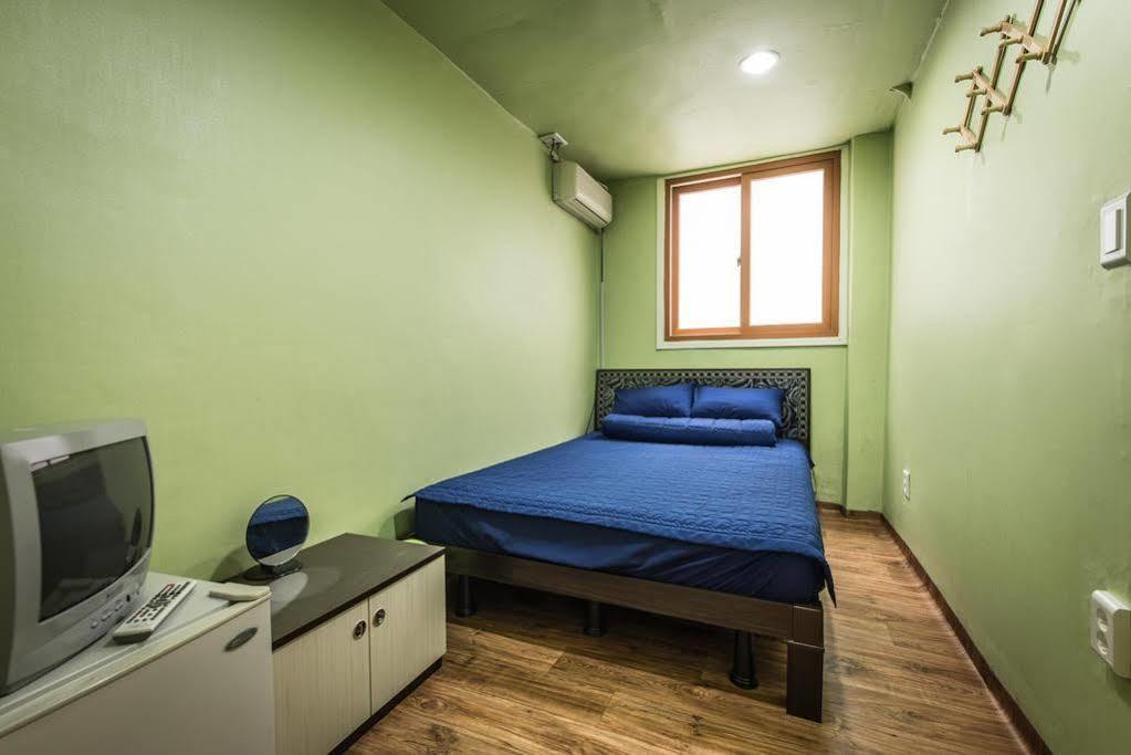 Chris Hostel Σεούλ Εξωτερικό φωτογραφία